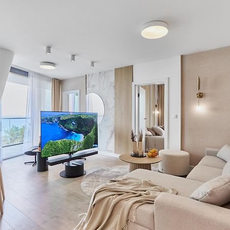 Wave Beachfront Family Apartment ミエンジズドロイェ エクステリア 写真