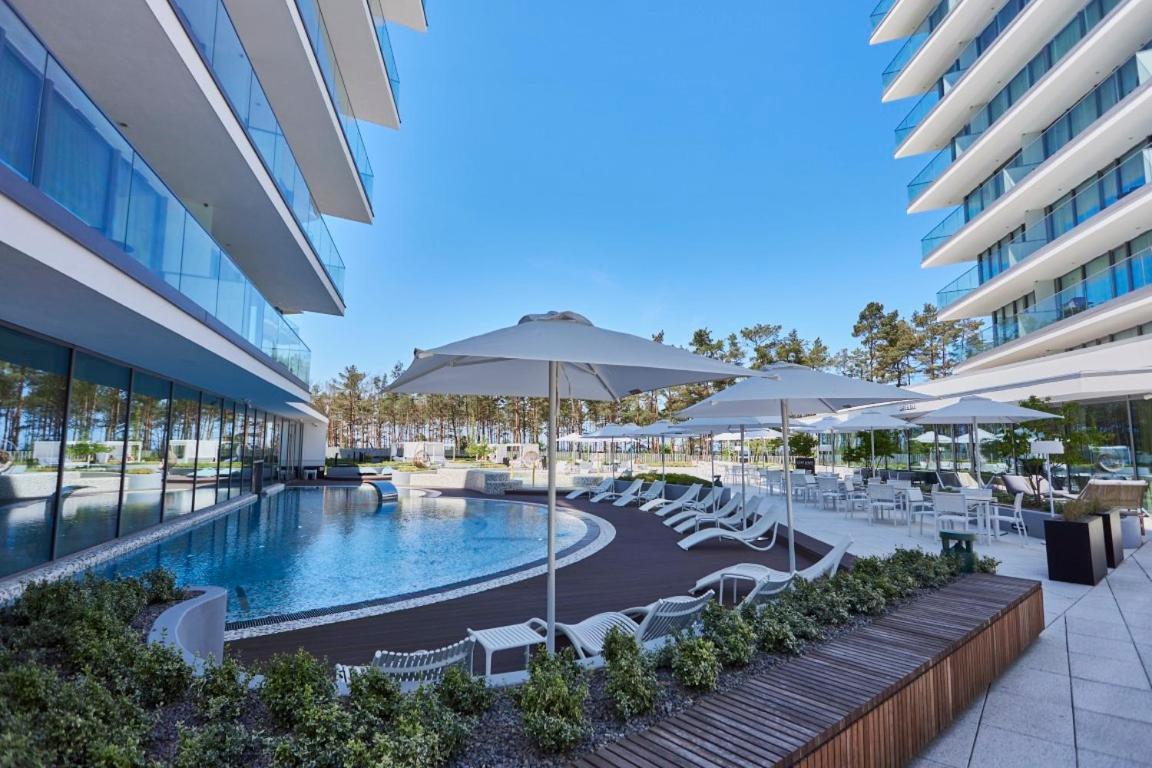 Wave Beachfront Family Apartment ミエンジズドロイェ エクステリア 写真