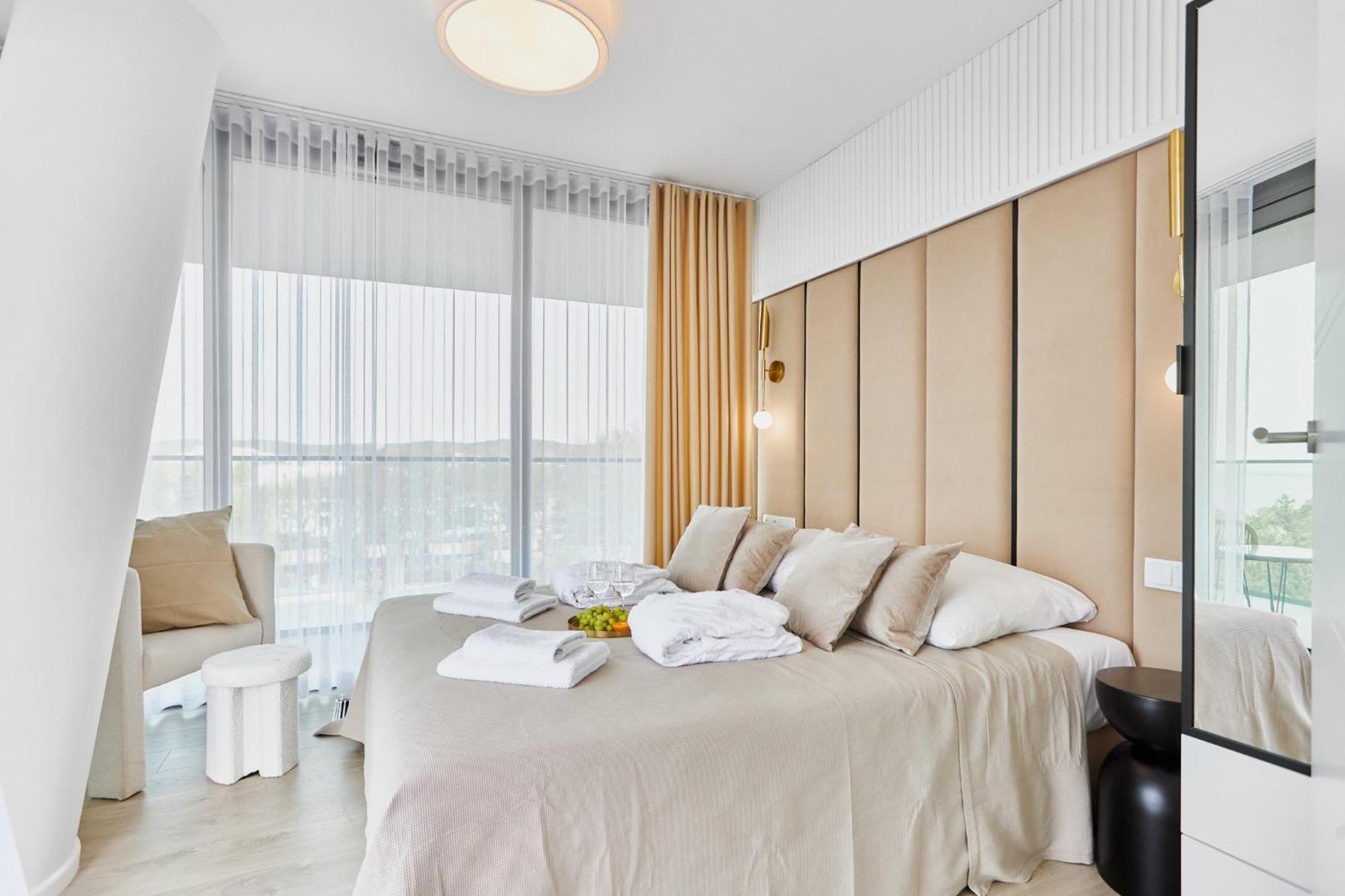 Wave Beachfront Family Apartment ミエンジズドロイェ エクステリア 写真