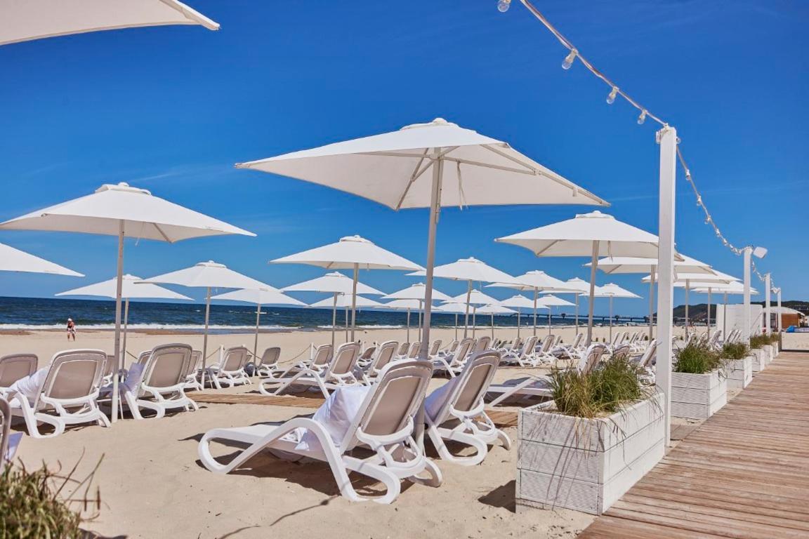 Wave Beachfront Family Apartment ミエンジズドロイェ エクステリア 写真