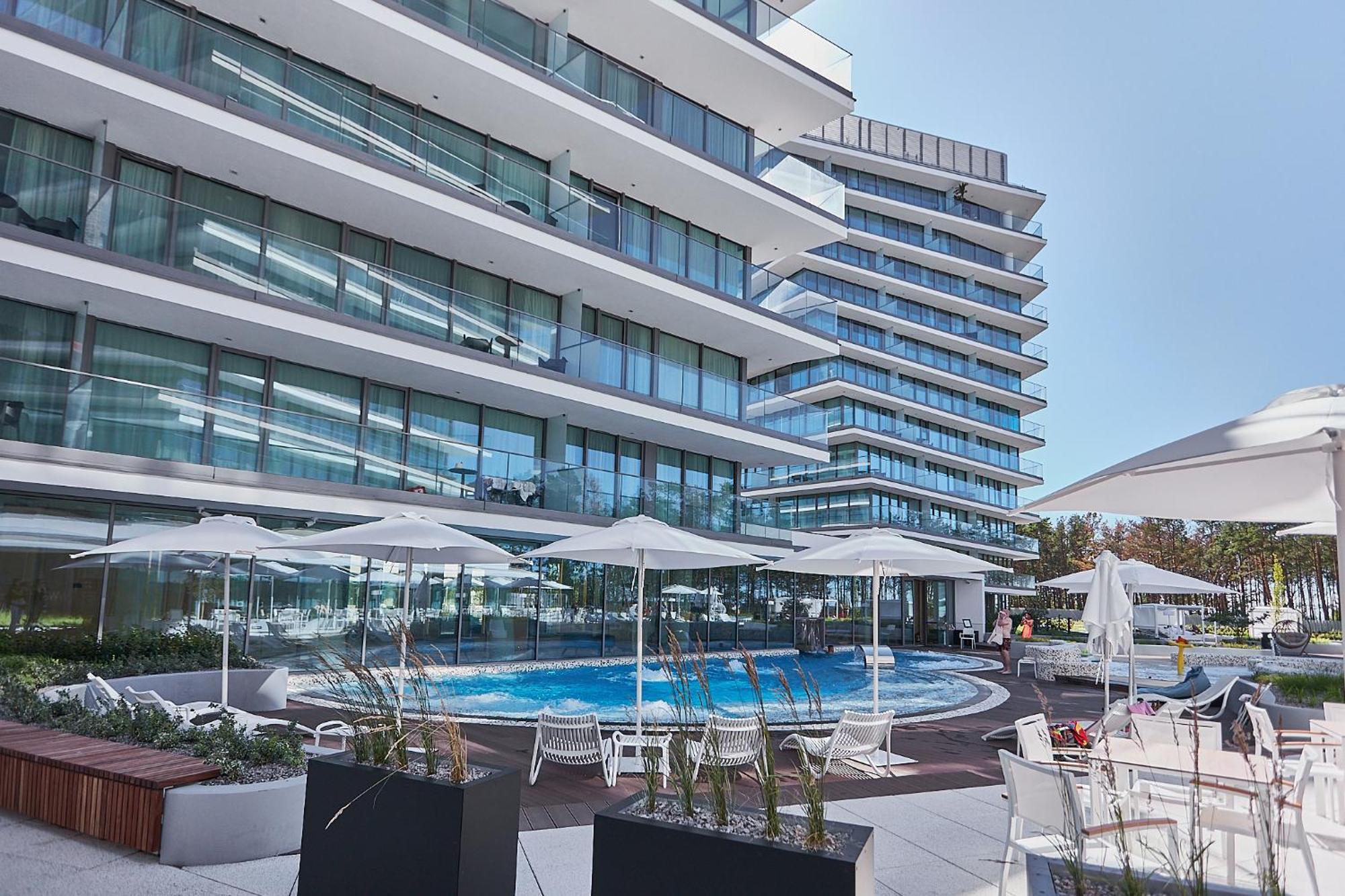 Wave Beachfront Family Apartment ミエンジズドロイェ エクステリア 写真