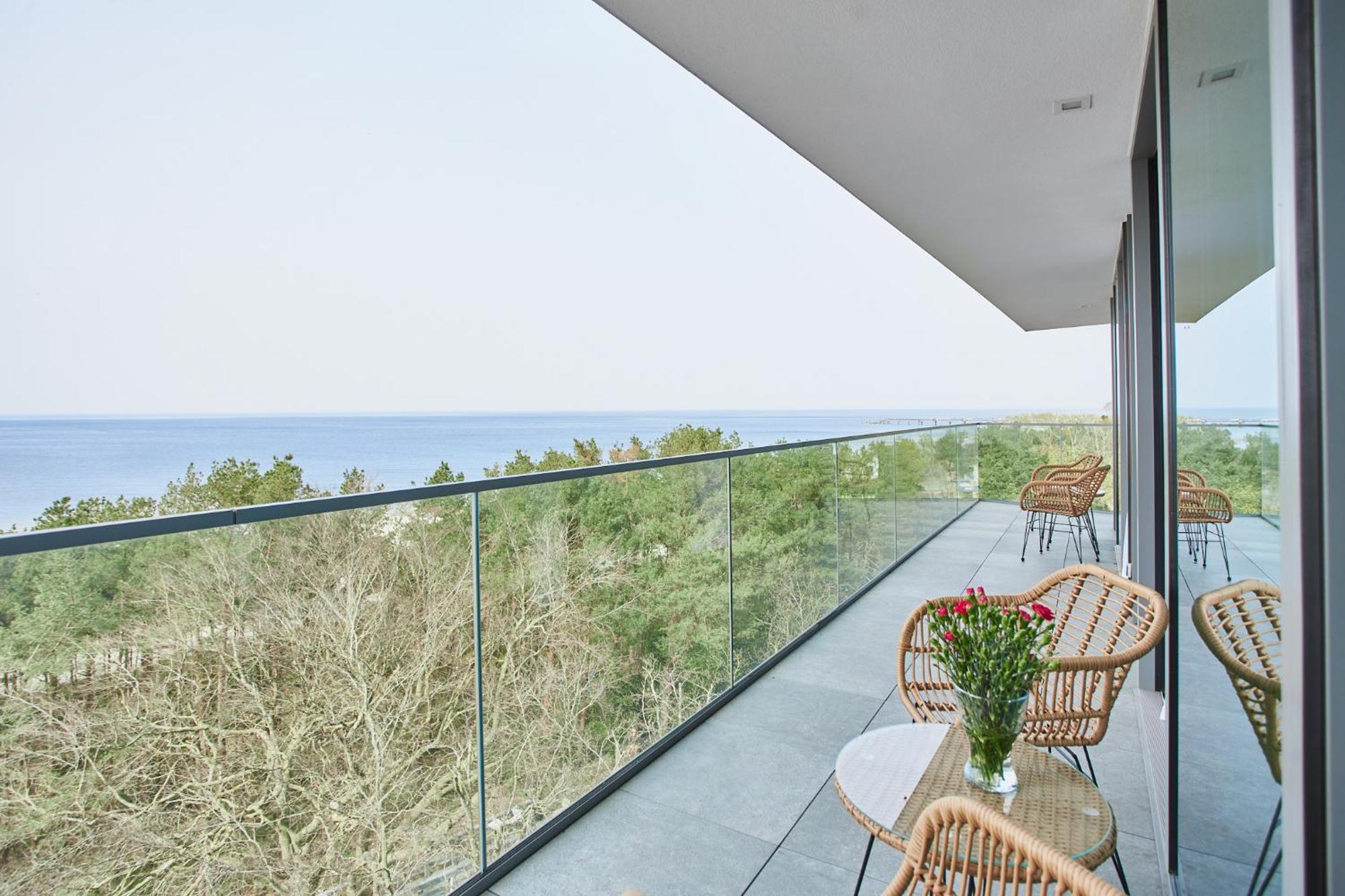 Wave Beachfront Family Apartment ミエンジズドロイェ エクステリア 写真